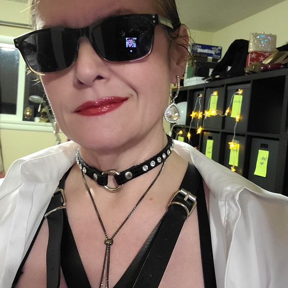 Meet your Posher, Jean - Picture 4 of 12